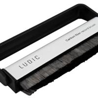 prodotto Carbon fiber Record Brush Ludic Audio Accessori - AudioNatali
